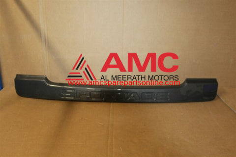TRIM-TRANSVERSE RR 857701F000WK