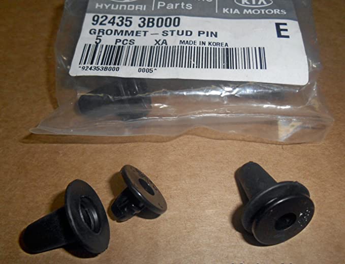 GROMMET-STUD PIN 924353B000